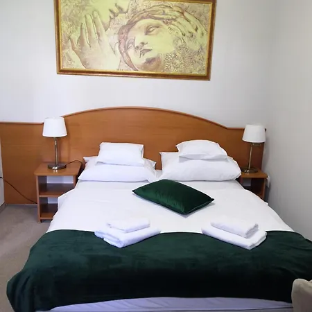 Forras Hotel 3*