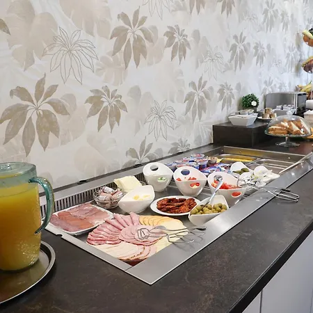 Forras ホテル Komárom