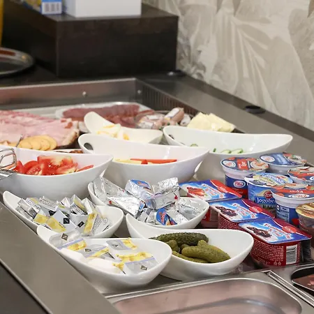 ホテル Forras Komárom