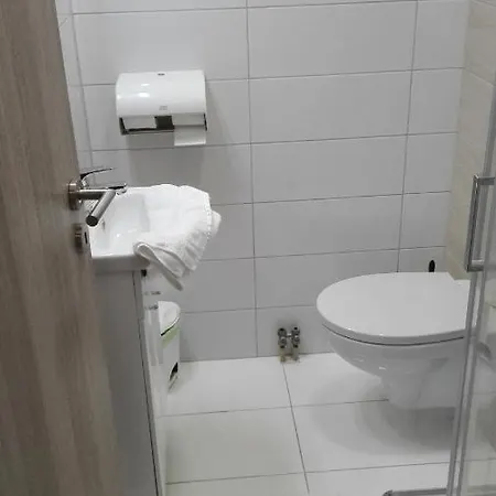 Forras 3* Komarom
