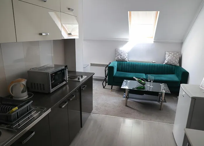 Forras 3* Komárom